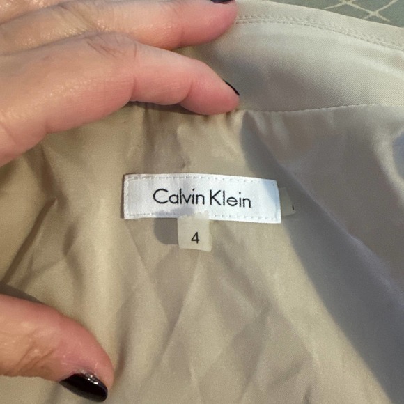 Calvin Klein Cream Colored Offset Gold Metal Zippers & Snaps Size 4 Pre-owned - Picture 8 of 12